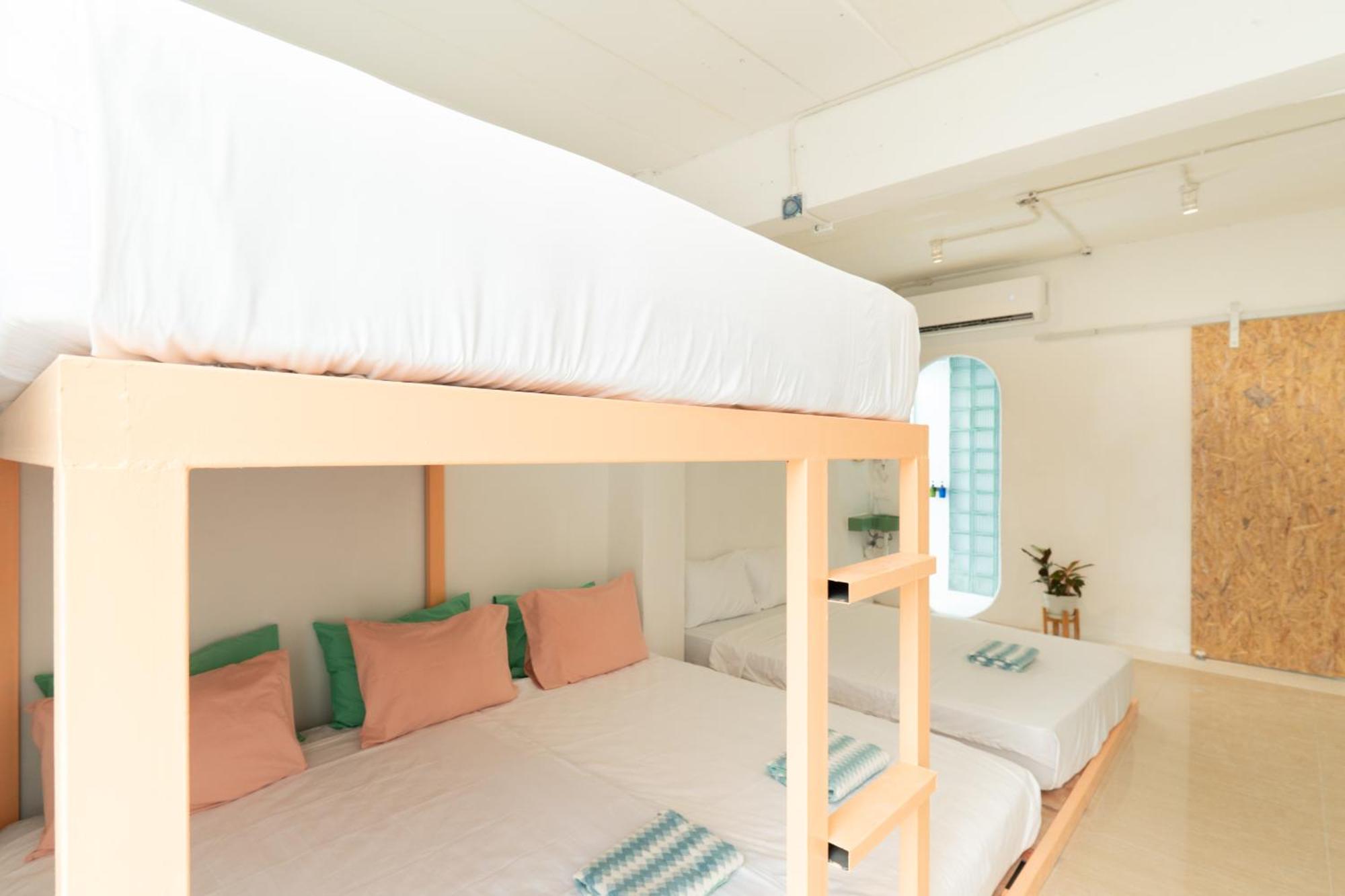 Easy Sunday Khaosan Bangkok Hotell Exteriör bild